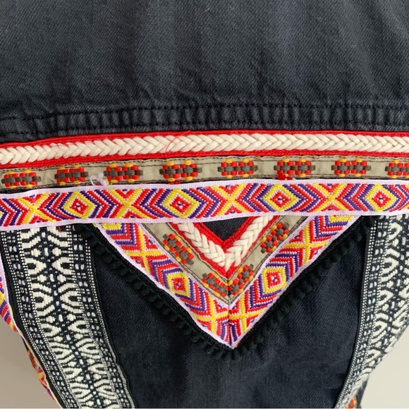 H&M Coachella Official Collection Denim Raw Hem Embroidered Vest - Picture 5 of 10